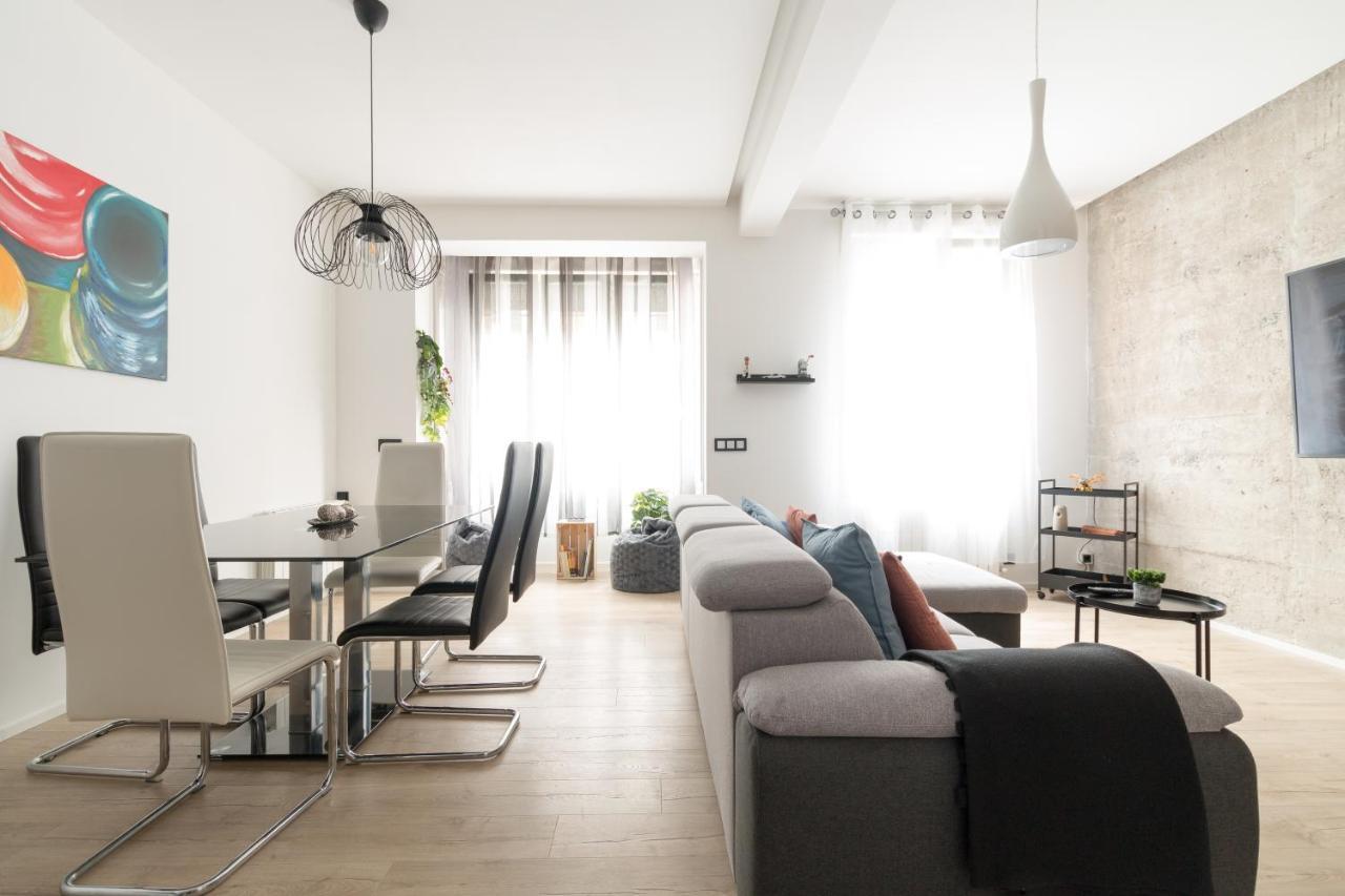 Moyua Luxe By Staynnapartments Bilbao Esterno foto
